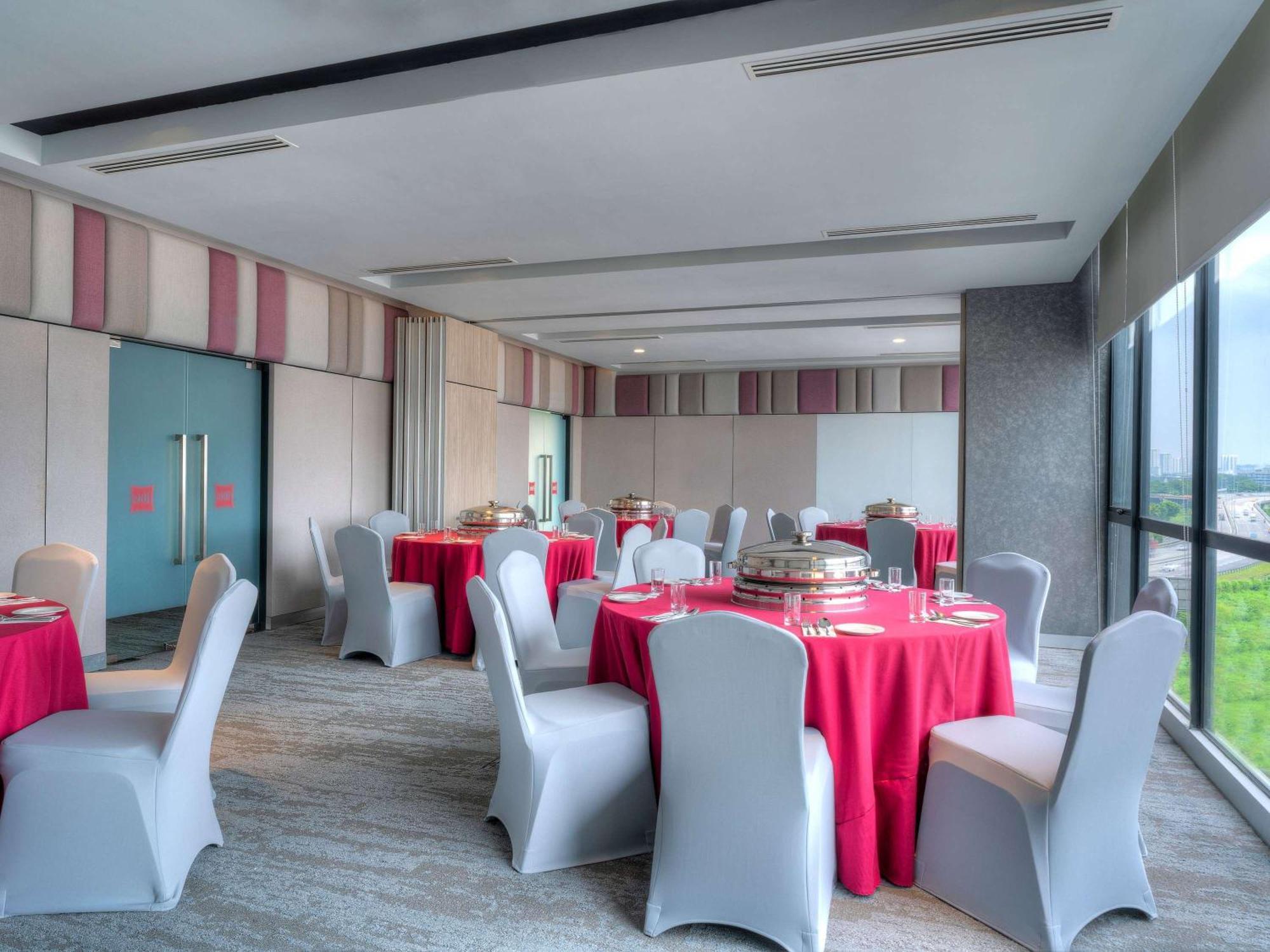 Ibis Pjcc Petaling Jaya Hotel Екстериор снимка