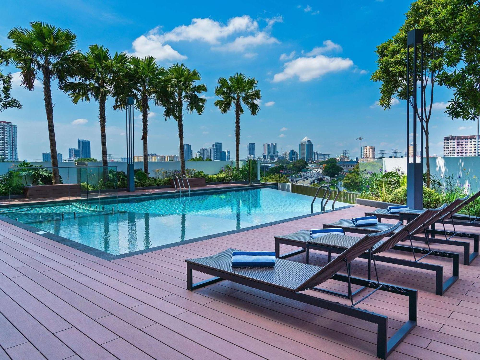 Ibis Pjcc Petaling Jaya Hotel Екстериор снимка